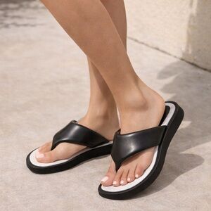 Black Puffy Comfy Flip Flop